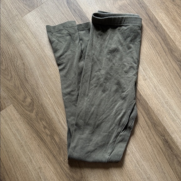 Forever 21 olive Green Leggings - Picture 3 of 3